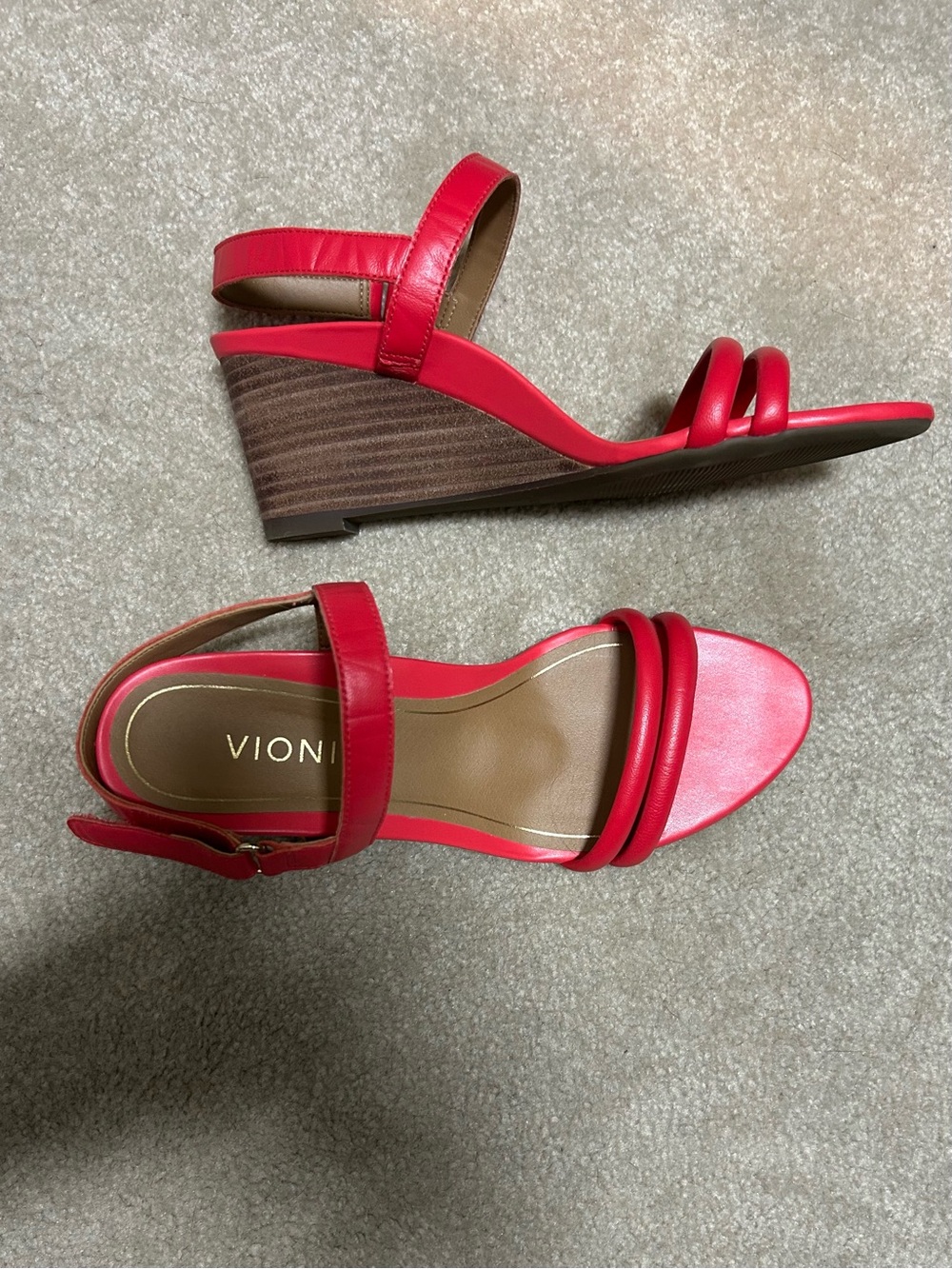 Vionic Wedge Sandals - Poppy (red) Women's size 8 - Picture 4 of 4